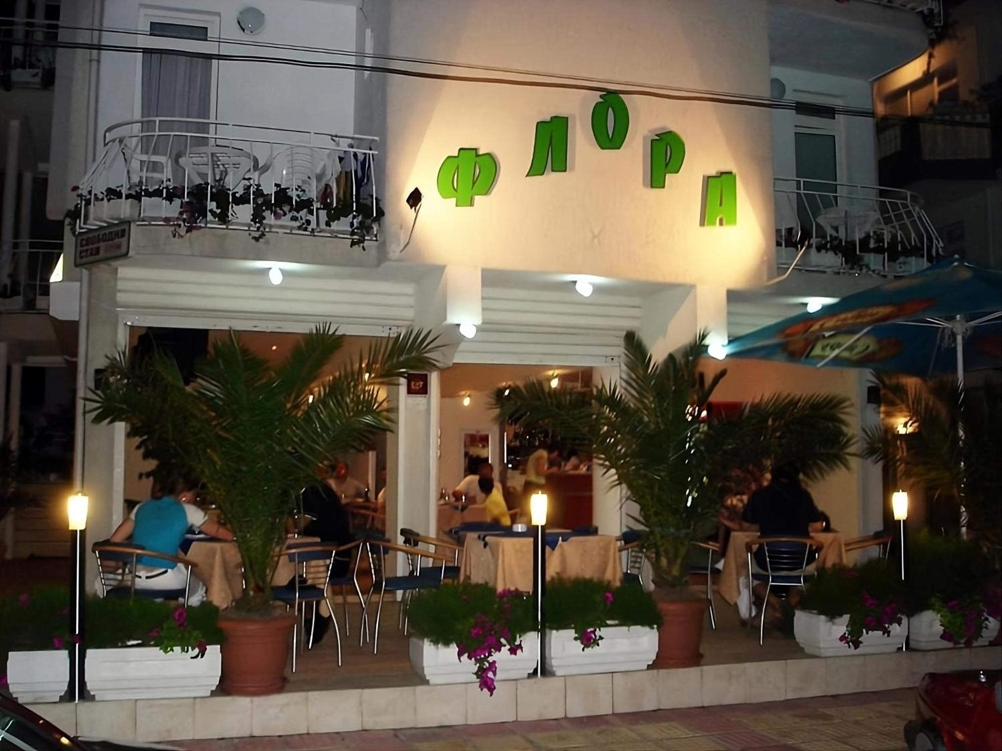 Guesthouse Flora Kiten  Exterior foto